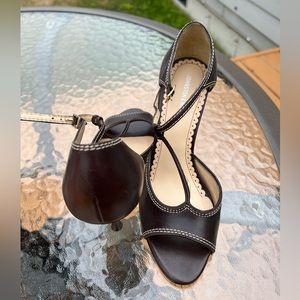 Gently worn Johnson & Murphy heels.